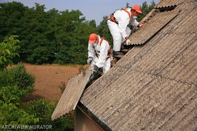 gf-DciF-cNv2-r5F7_usuwanie-azbestu-remont-domu-664x0-nocrop